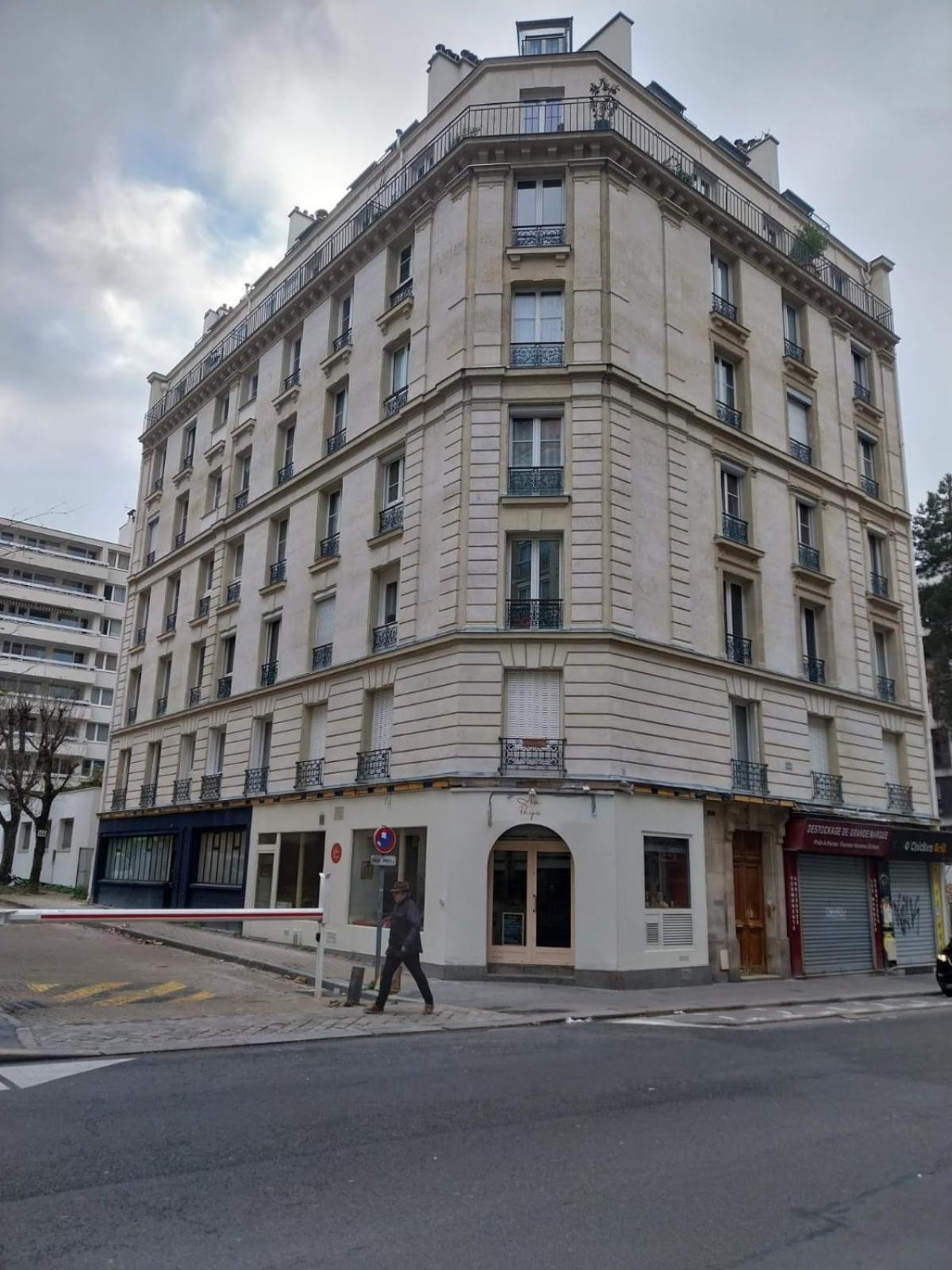 La Maison Du Bonheur A Charonne Paris Bagian luar foto